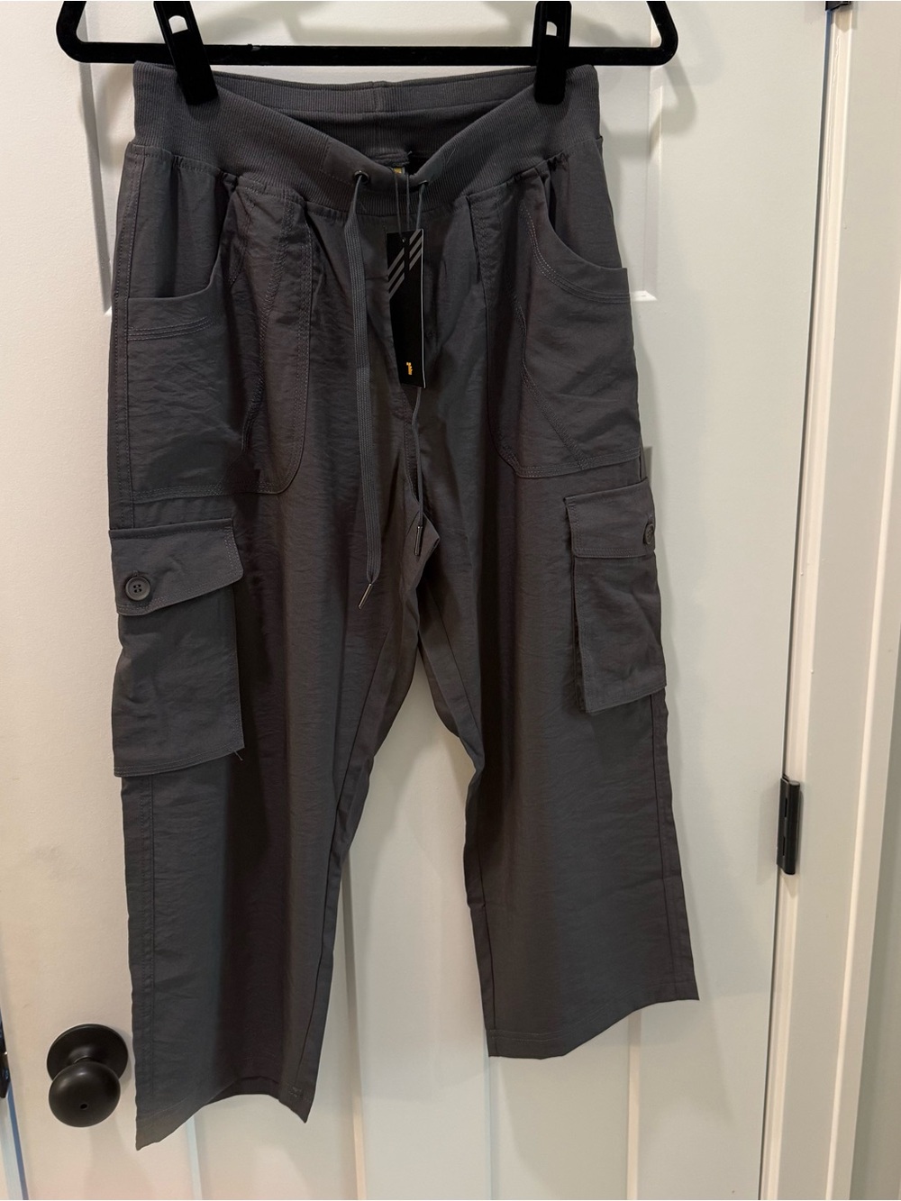 OutdoorSports Women’s Gray Cargo Drawstring Pants Medium